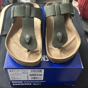 Birkenstock Olive Green Thong Sandals Sz 41 NIB